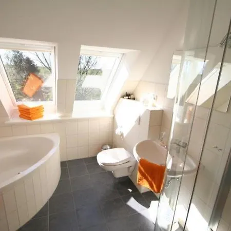 Röhe Apartment *